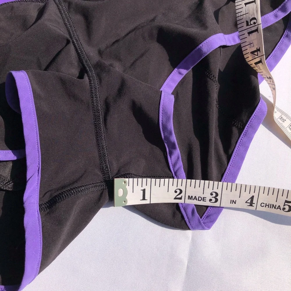 EUC Lululemon Groovy Run Shorts Size Dot 6, 2” Inseam - Picture 7 of 7